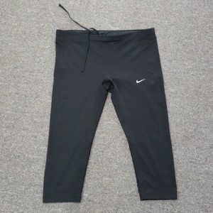Nike dry-fit capri leggings